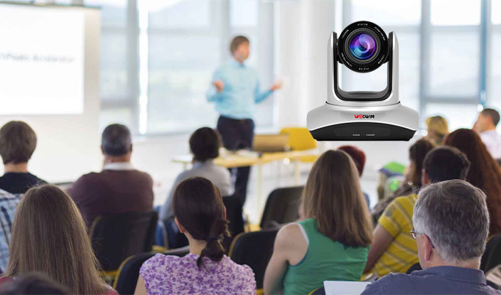 The Use of PTZ Camera in Live Distance Learning